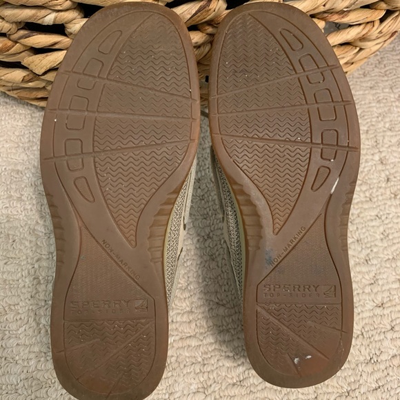 Sperry’s - Picture 3 of 9